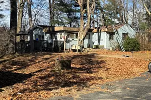 35 Monahan Ln, Naugatuck, CT 06770 - Photo 2