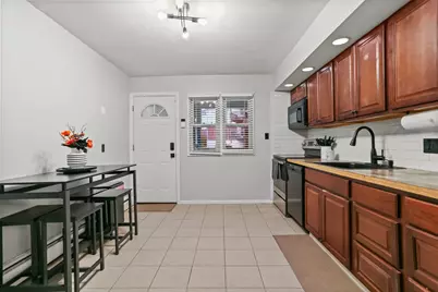 2800 Madison Avenue #1B, Bridgeport, CT 06606 - Photo 4