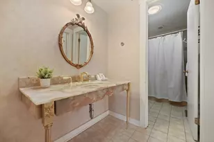 522 Iroquois Ln, Stratford, CT 06614 - Photo 12