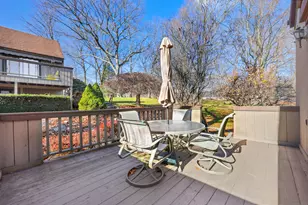 522 Iroquois Ln, Stratford, CT 06614 - Photo 32