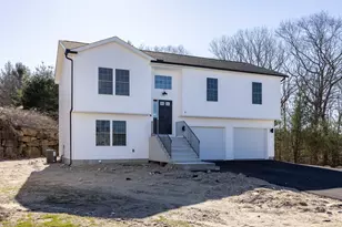 2 Johns Cir, Sterling, CT 06377 - Photo 2