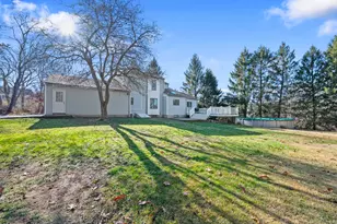 26 Farm View Dr, Madison, CT 06443 - Photo 30