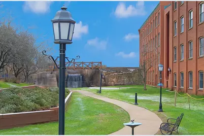 222 Williams Street East #APT 102, Glastonbury, CT 06033 - Photo 4