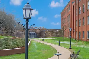 222 Williams St E, Glastonbury, CT 06033 - Photo 4