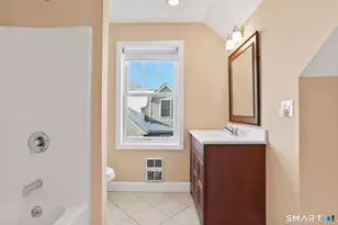 33 Glenwood Ave, Norwalk, CT 06854 - Photo 32