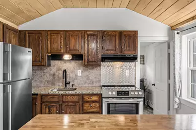 134 Otrobando Avenue, Norwich, CT 06360 - Photo 6