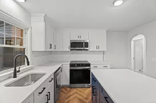 37 Thorpe Ave, Meriden, CT 06450 - Photo 20