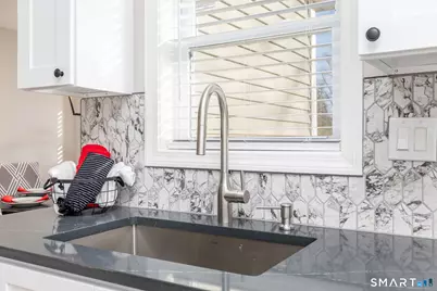 11 Cawley Court, Bristol, CT 06010 - Photo 10