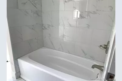 19 Madison Street, New Britain, CT 06051 - Photo 20