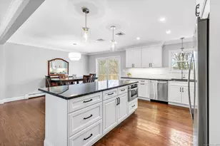 25 Oakwood Dr, Seymour, CT 06483 - Photo 4