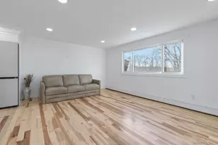 1 Mallard Ln, Waterford, CT 06385 - Photo 10