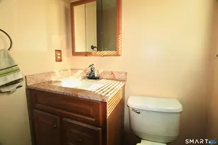 61 Meetinghouse Village, Meriden, CT 06450 - Photo 32