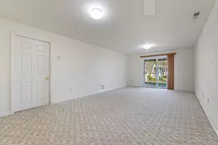 57 Elizabeth Cir, Newtown, CT 06482 - Photo 16