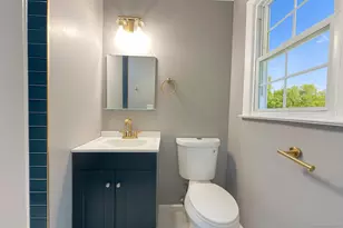 226 Beth Ln, Waterbury, CT 06705 - Photo 12