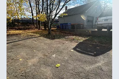 85 Twiss Street, Meriden, CT 06450 - Photo 22