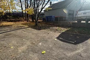 85 Twiss St, Meriden, CT 06450 - Photo 22