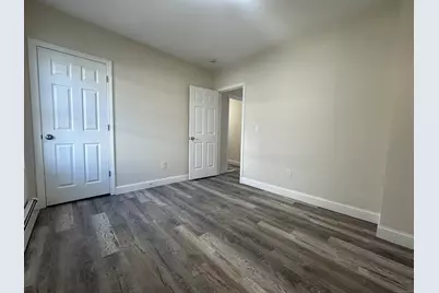 85 Twiss Street, Meriden, CT 06450 - Photo 8