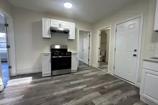 85 Twiss St, Meriden, CT 06450 - Photo 2