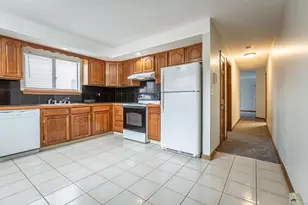 77 Mountford St, Hartford, CT 06114 - Photo 32