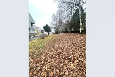 24 Maynard Avenue, Waterbury, CT 06708 - Photo 6