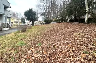 24 Maynard Ave, Waterbury, CT 06708 - Photo 6