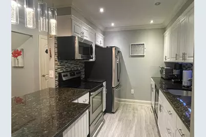697 Cove Road #APT 1E, Stamford, CT 06902 - Photo 8