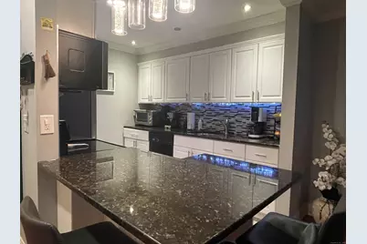 697 Cove Road #APT 1E, Stamford, CT 06902 - Photo 4