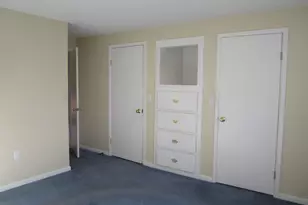 298 Hollister Way W, Glastonbury, CT 06033 - Photo 10