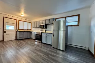 704 Highland Ave, Waterbury, CT 06708 - Photo 8