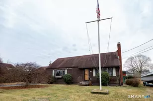 559 Oak Bluff Ave, Stratford, CT 06615 - Photo 1