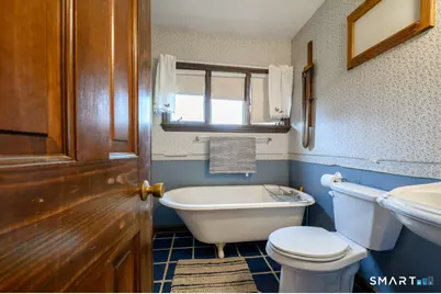 559 Oak Bluff Avenue, Stratford, CT 06615 - Photo 28