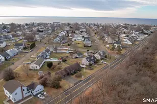 559 Oak Bluff Ave, Stratford, CT 06615 - Photo 12