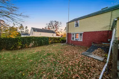 150 Alexander Drive, Bridgeport, CT 06606 - Photo 24