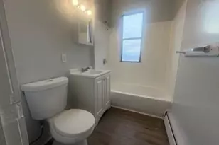 42 Redding St, Hartford, CT 06114 - Photo 4