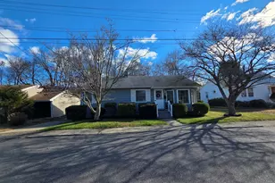 64 Woodrow Ave, Norwich, CT 06360 - Photo 2