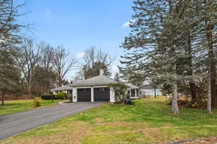 12 Haviland Rd, Bloomfield, CT 06002 - Photo 4