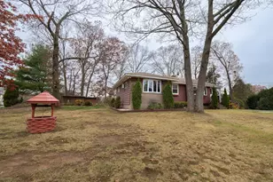 4 Sorrento Ave, East Haven, CT 06512 - Photo 26