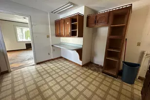 34 Hillside St, Meriden, CT 06451 - Photo 10