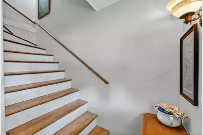 35 Menghi Street, New London, CT 06320 - Photo 36