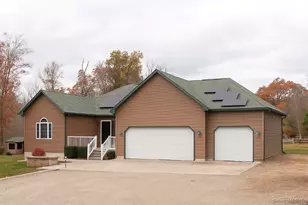 63 Buck Hill Rd, Canterbury, CT 06331 - Photo 2