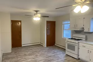 642 Beechmont Ave, Bridgeport, CT 06606 - Photo 4