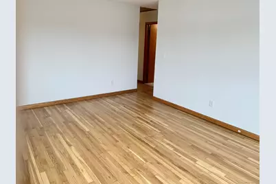 642 Beechmont Avenue, Bridgeport, CT 06606 - Photo 12