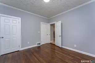 87 Melrose Ave, Waterbury, CT 06705 - Photo 16