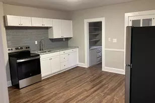 14 Glenwood St, Manchester, CT 06040 - Photo 4