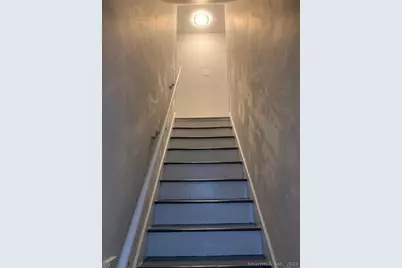 14 Glenwood Street, Manchester, CT 06040 - Photo 8