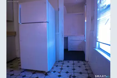 306 Carroll Avenue, Bridgeport, CT 06607 - Photo 6