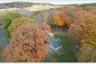 76 Sugarloaf Mountain Road, Ridgefield, CT 06877 - Photo 2
