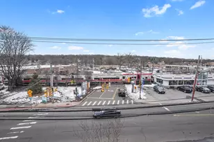 910 Hope St, Stamford, CT 06907 - Photo 30