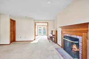 611 Ocean Ave, New London, CT 06320 - Photo 4