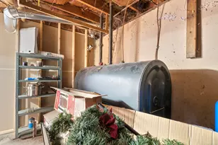 523 Chamberlain Hill Rd, Haddam, CT 06441 - Photo 30